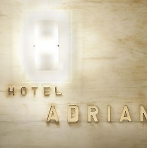 Adrian Hotel Athens Exterior photo