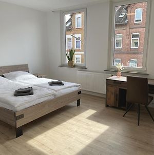 Flatlight - Perfect For 4 - Kitchen - Parking - Netflix Apartment Hildesheim Exterior photo