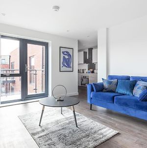 Stunning 1 Bed Apartment In A Brand New Development York Exterior photo