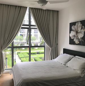 Cyberjaya Amazing View Fully Furnished 3 Bedroom Exterior photo