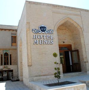 Munis Hotel Bukhara Exterior photo