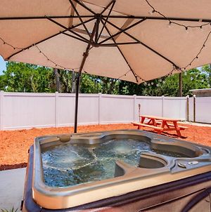 Cozy Jacuzzi Home Heart Of Tampa Exterior photo