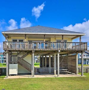 Beachfront Galveston Getaway With Deck And Views! Villa Exterior photo