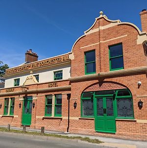 Railway Hotel Fordingbridge Exterior photo