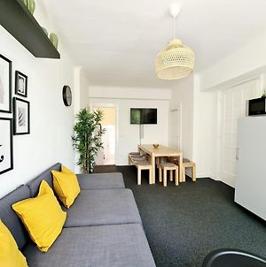 Spacious Apartment For 8 In Great Location Hamburg Exterior photo