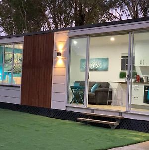 Tiny House In Belconnen 1Br Self Contained Wine Villa Weetangerra Exterior photo