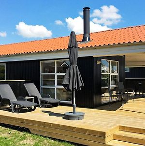 Comfortable Holiday Home With Sea View At R Nde Jutland Ronde Exterior photo