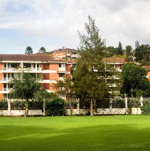 Golf Course Apartments Kampala Exterior photo