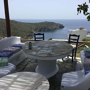Lovely Studio On The Best Beach With Privet Garden Villa Agios Romanos Exterior photo