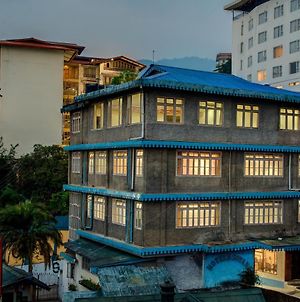 Montis Soyang Premium Heritage Hotel Gangtok Exterior photo