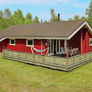 Gorgeous Holiday Home In Jutland Nordjylland With Terrace Hadsund Exterior photo