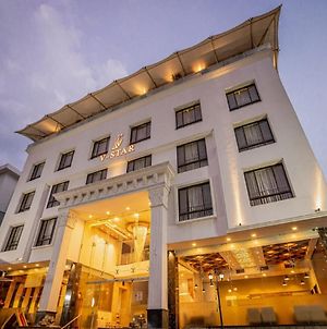 V Star Hotel Ahmednagar Exterior photo