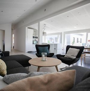 Downtown 3 Bedroom Apartments - Best Location In Town Torshavn Exterior photo