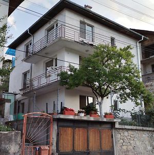 Kesta Za Gosti - Sofi, Gr. Devin Apartment Exterior photo
