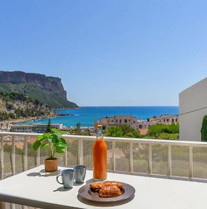Superb Bright Flat With Balcony And Sea View In Cassis - Welkeys Apartment Exterior photo