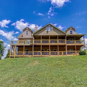 Rustic River Lodge By Honeybearcabins 7Br 6Ba Sleeps 21 Sevierville Exterior photo