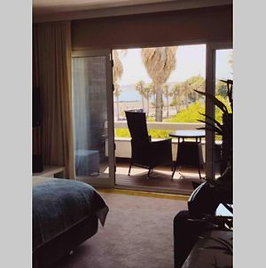 Sea View W/ Balcony 2 Mins Walk To Beach & Casino Apartment Estoril Exterior photo