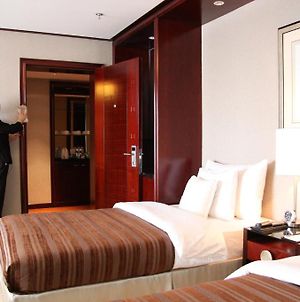 Beijing Jinnian Hotel Room photo