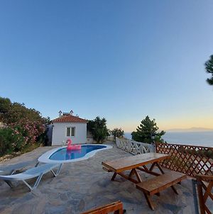 Beautiful House Located On A Hill, With A Spectacular Sea View Villa Koumeika Exterior photo