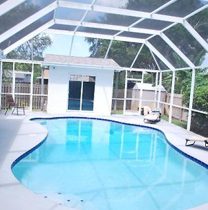 Luxury Vacation Villa With Heated Pool Tiki Bar Golf And Onsite Boat Rental Clearwater Exterior photo