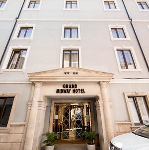 Grand Midway Hotel Baku Exterior photo