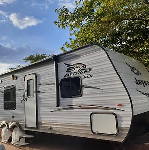 2017 Camper Located At The St. George Rv Park! Hotel Exterior photo