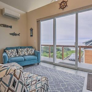 Chic Beachfront Abode With Balcony And Beach Access! Villa Yachats Exterior photo