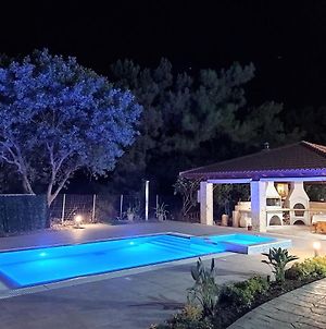 Fiore Di Rodi - Private Pool, Jacuzzi And Barbecue Apartment Ialysos  Exterior photo