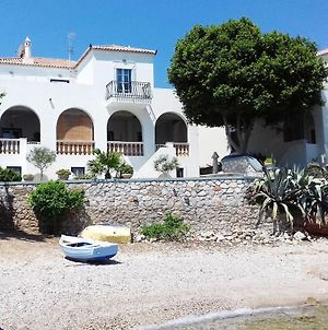 Beachfront Spetses Spectacular Fully Equipped Traditional Villa Familiesgroups Exterior photo