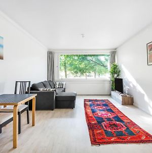 Wehost Peaceful 1-Bedroom Unit Close To Metro And With A Park-View @Wehost Lahnaruohontie Helsinki Exterior photo