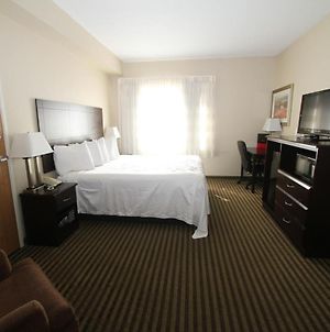 Bowman Inn And Suites Exterior photo