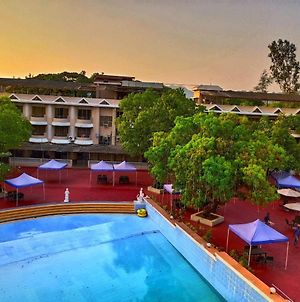 Aron Resort Lonavala Near Old Mumbai Pune Highway Exterior photo