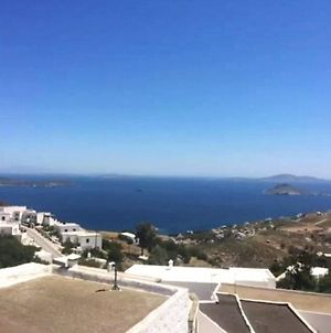 House With 4 Bedrooms In Patmos, With Wonderful Sea View, Terrace And Wifi - 1 Km From The Beach Exterior photo