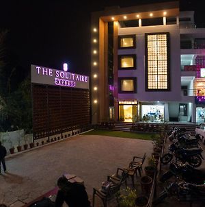 The Solitaire Express Dehradun Exterior photo