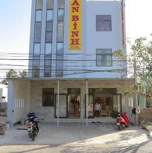 Khach San An Binh Dao Phu Quy Hotel Exterior photo