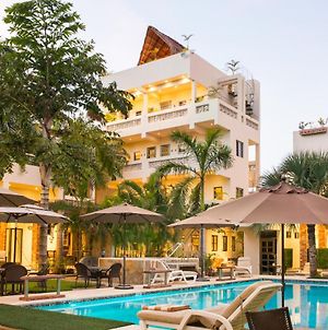 Alamos Inn Hotel Con Jacuzzi Y Piscina Cancun Exterior photo