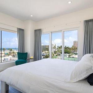 Luxury Ocean Views Condo In Palm Beach Exterior photo