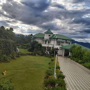 Rosewood Estate Bed & Breakfast Chail Exterior photo