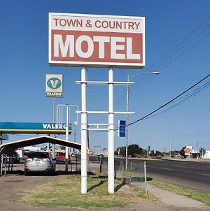 Town & Country Hotel Fort Stockton Exterior photo