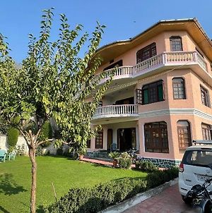 Dilaram Guest House Srinagar  Exterior photo