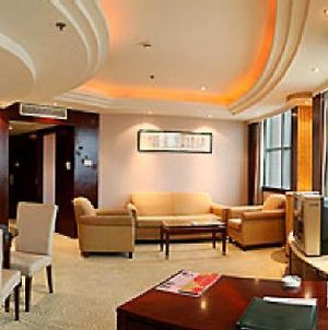 Gold Coast Hotel Wuxi  Room photo