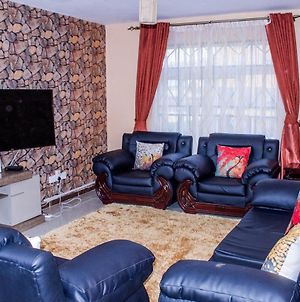 Milimani Apartment Comfy Homestay Nakuru Exterior photo