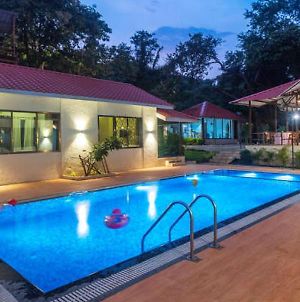 Tropical Suites At Mandwa Tiara Resort Mandve Exterior photo