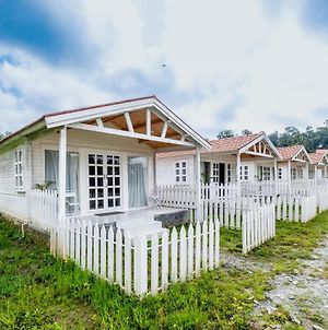 The Shed, 1Br Cottage, Stay, Dine And Fitness By Roamhome Gonikoppal Exterior photo