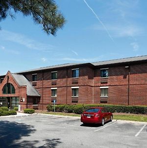 Extended Stay America Suites - Raleigh - Cary - Harrison Ave Exterior photo