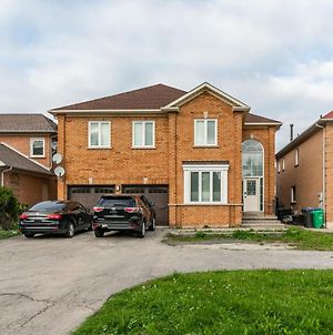 Newly Renovated 2Br Basement By Globalstay Mississauga Exterior photo