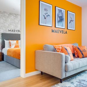 Maevela Apartments - Orange Luxury 1 Bed Apartment - 5 Min Walk From Bullring - Cube - Mailbox - New Street Station - Free Netflix Birmingham Exterior photo
