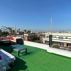 Perfect Location 3Bd, 3.5 Ba Townhome With Private Rooftop Los Angeles Exterior photo