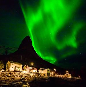 The Most Photographed House In Reine? Exterior photo