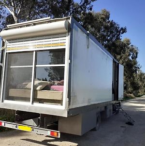 Luxury Caravan Truck In The Golan Heights Villa Bruchim Qela' Alon Exterior photo